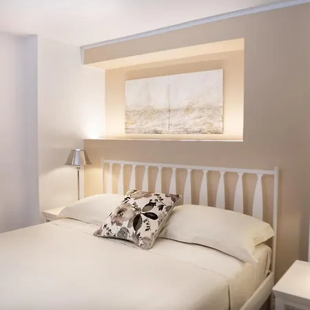 بيت ضيافة Il Torrione Relais سيرولو